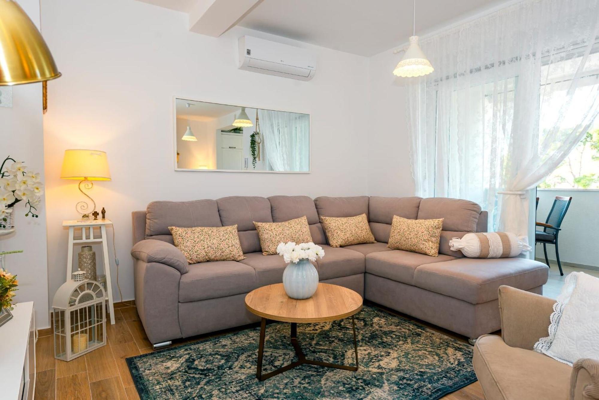 Apartment Apartman Mia โบรดาริตซา ภายนอก รูปภาพ